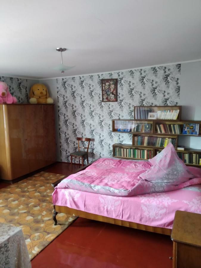 Downtown Guest House Кутаїсі Екстер'єр фото