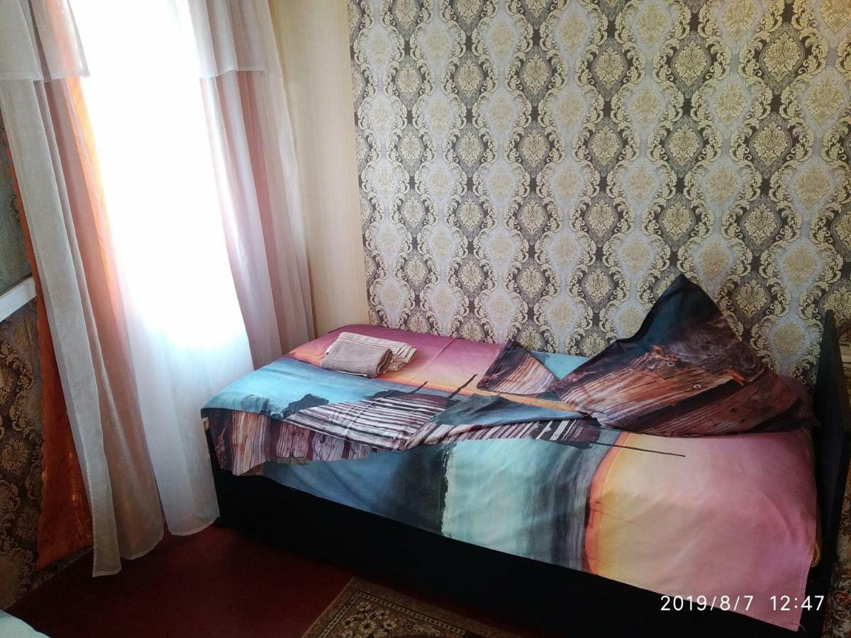 Downtown Guest House Кутаїсі Екстер'єр фото